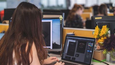 BPO Philippines: A shift to higher value services.
